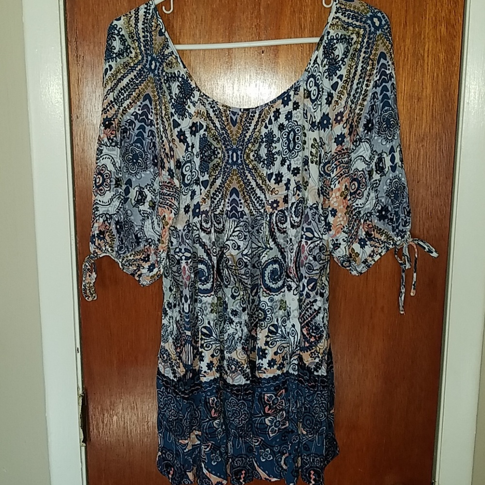 Princess Vera Wang peasant top size medium